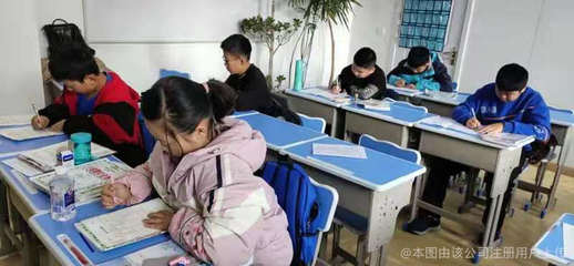 卓识教育 以远见赋能未来，用智慧点亮人生